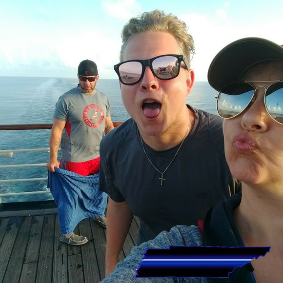 Meet your Posher, Lori - Picture 1 of 1